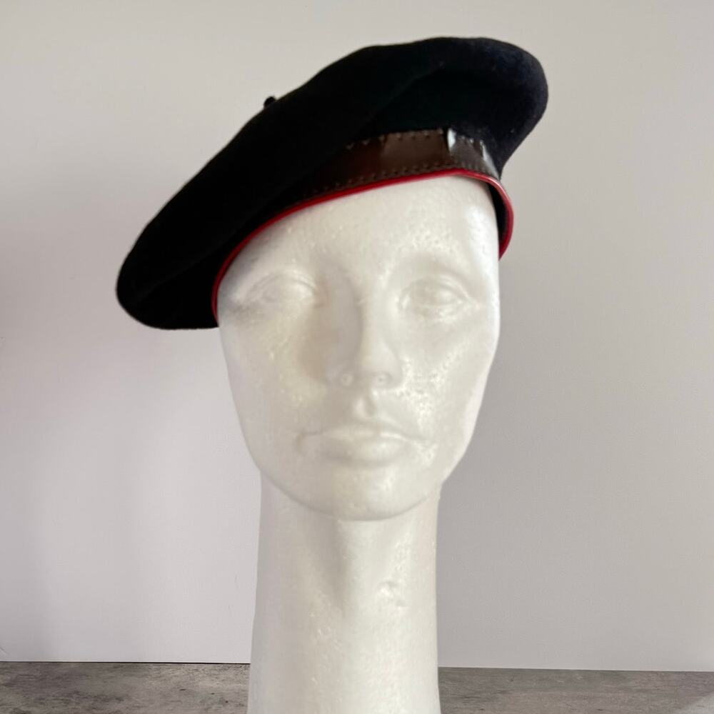 Hoquy De Luxe Wool Beret Made in France Black Parisian Classic Vintage Chic